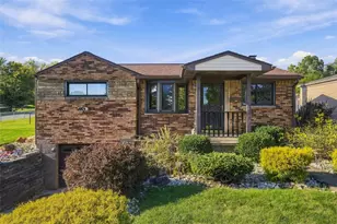 572 Jenne Dr, Pittsburgh, PA 15236 - Photo 1