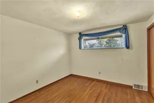 609 Millers Ln, Pittsburgh, PA 15239 - Photo 24