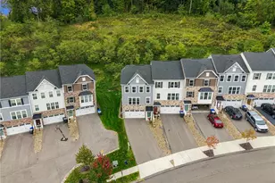133 Moyer Hill Dr, Cranberry Township, PA 16066 - Photo 2