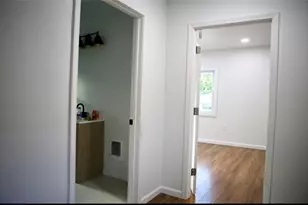 813 Lauck Ave, Liberty Boro, PA 15133 - Photo 14