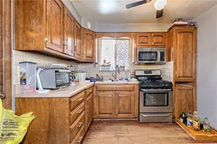 633 Woodward Ave, Stowe Township, PA 15136 - Photo 6