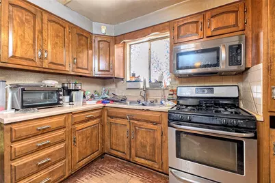 633 Woodward Avenue, Stowe Township, PA 15136 - Photo 8