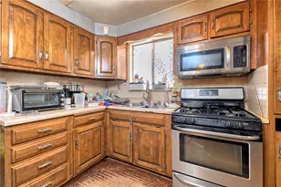 633 Woodward Ave, Stowe Township, PA 15136 - Photo 8