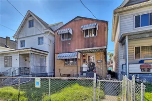 633 Woodward Ave, Stowe Township, PA 15136 - Photo 2