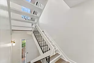 213 Pine Ct, Ross Twp, PA 15237 - Photo 2