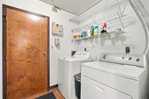 308 Lamplighter Cir, Pittsburgh, PA 15212 - Photo 20