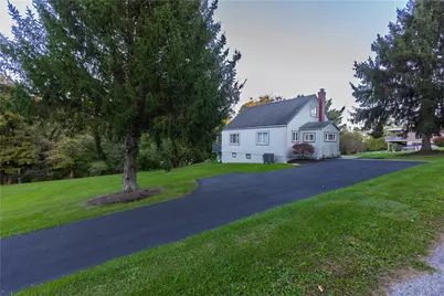 33 Mondine Ln, Collier Township, PA 15071 - Photo 4
