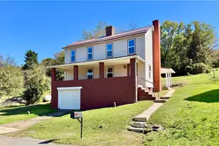 546 W Penn St, North Union Township, PA 15456 - Photo 2
