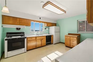 19 Watson St, Carnegie, PA 15106 - Photo 12
