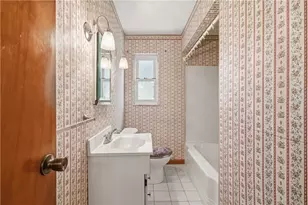 19 Watson St, Carnegie, PA 15106 - Photo 10