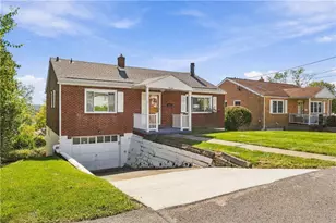19 Watson St, Carnegie, PA 15106 - Photo 2