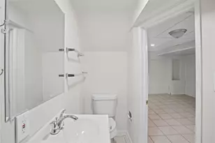 8018 Lincoln Rd, Pittsburgh, PA 15147 - Photo 32