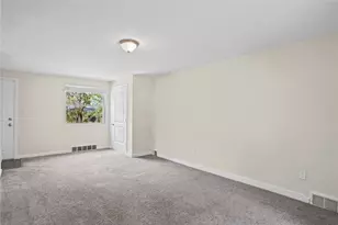 8018 Lincoln Rd, Pittsburgh, PA 15147 - Photo 4