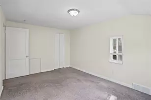8018 Lincoln Rd, Pittsburgh, PA 15147 - Photo 18