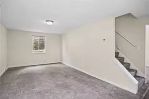 8018 Lincoln Rd, Pittsburgh, PA 15147 - Photo 6