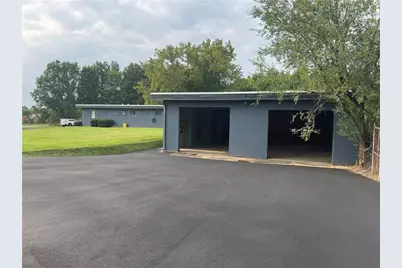 10 Rhoda St, Suite C, Farrell, PA 16121 - Photo 2