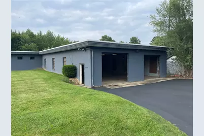 10 Rhoda St, Suite C, Farrell, PA 16121 - Photo 1
