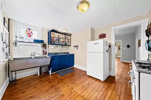2346 Fremont Pl, Beechview, PA 15216 - Photo 4