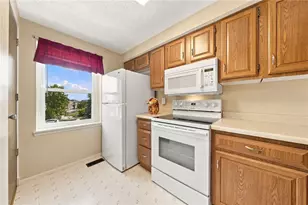 423 Ten Point Ln, Cranberry Township, PA 16066 - Photo 4