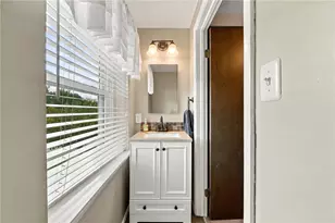 423 Ten Point Ln, Cranberry Township, PA 16066 - Photo 14