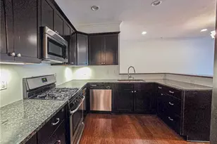 2045 Cool Springs Dr, Bethel Park, PA 15234 - Photo 10