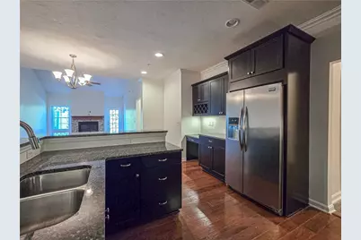 2045 Cool Springs Dr, Bethel Park, PA 15234 - Photo 8