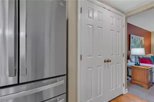 122 Castle View Dr, McKees Rocks, PA 15136 - Photo 14