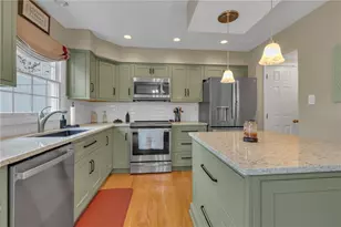 122 Castle View Dr, McKees Rocks, PA 15136 - Photo 12