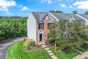 122 Castle View Dr, McKees Rocks, PA 15136 - Photo 2
