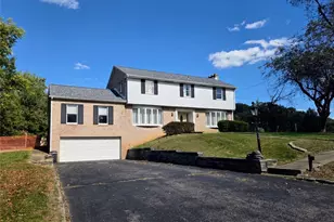 119 Mable Dr, Lincoln Boro, PA 15037 - Photo 2