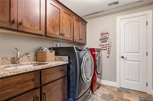 409 Quarter Horse Ln, Cranberry Township, PA 16046 - Photo 32