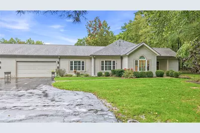 39 Stone Ridge Blvd, Hermitage, PA 16148 - Photo 1