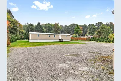 323 Crestview Dr, Donegal, PA 15610 - Photo 12