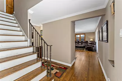 430 Summit Drive, Pittsburgh, PA 15228 - Photo 4