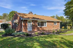 2400 Milford Dr, Bethel Park, PA 15102 - Photo 4