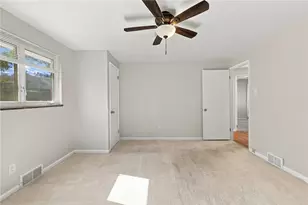 2400 Milford Dr, Bethel Park, PA 15102 - Photo 20