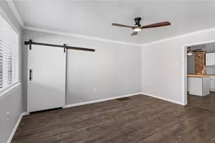 2810 Edwards Wy, Pittsburgh, PA 15203 - Photo 2