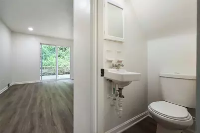 585 Lucia Drive, Wilkins Township, PA 15221 - Photo 14