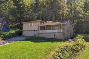 2904 Propst Dr, Hopewell Township, PA 15001 - Photo 2