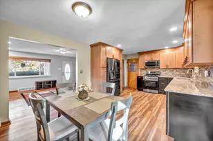 243 Columbia Dr, Center Township, PA 15001 - Photo 12