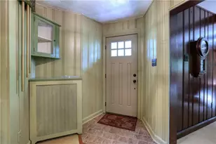 102 Hillcrest Ave, Chippewa Township, PA 15010 - Photo 2