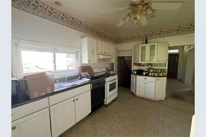 111 1st St, Bentleyville, PA 15314 - Photo 12