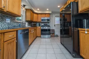 134 Sunny Dr, Pittsburgh, PA 15236 - Photo 12