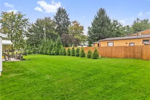 323 Crestview Dr, Donegal, PA 15610 - Photo 12