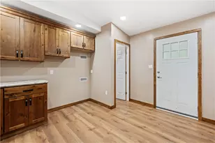 323 Crestview Dr, Donegal, PA 15610 - Photo 18