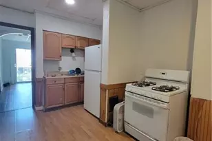 29 SE Maytide St, Pittsburgh, PA 15227 - Photo 6