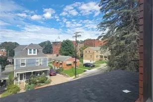 29 SE Maytide St, Pittsburgh, PA 15227 - Photo 20