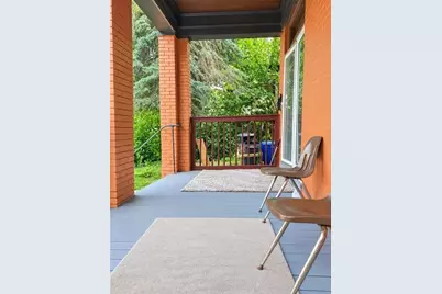 29 SE Maytide St, Pittsburgh, PA 15227 - Photo 2