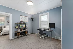 1929 W Beckert Ave, Pittsburgh, PA 15212 - Photo 12
