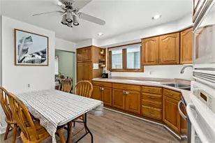 1929 W Beckert Ave, Pittsburgh, PA 15212 - Photo 10